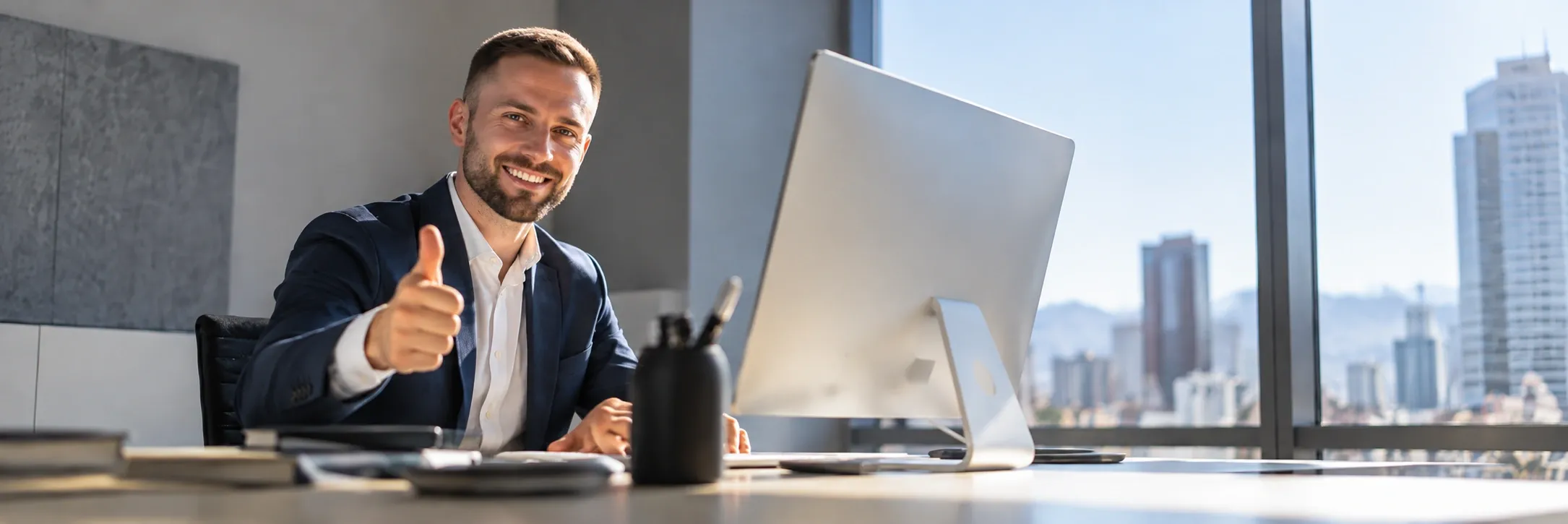 Sitio web empresarial diseñado para computador y celular